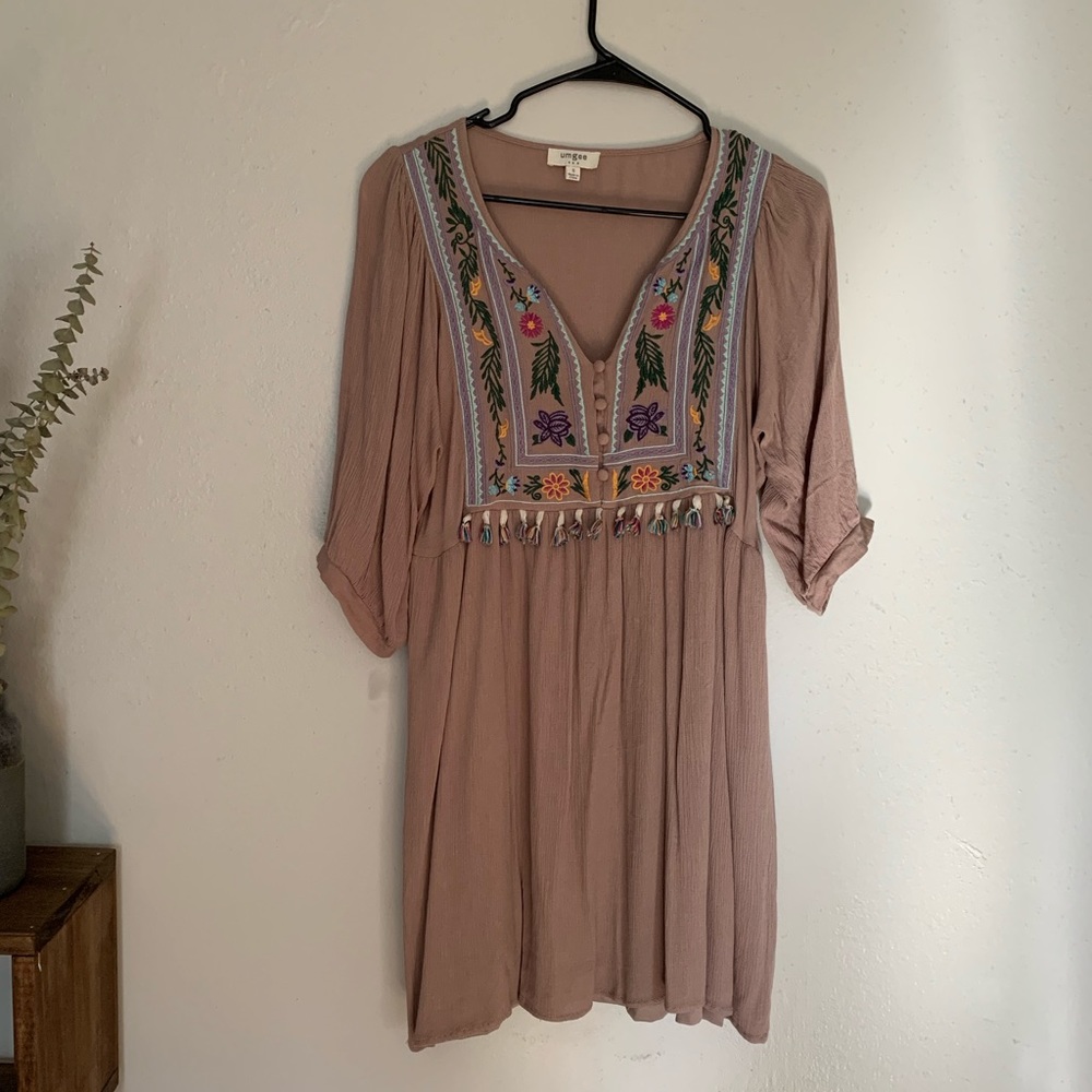 Beach house tassel embroidered dress - mocha